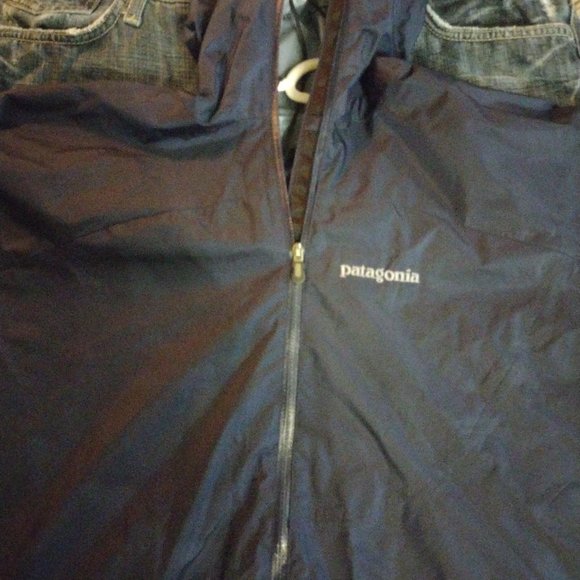 Patagonia lightweight windbreaker women's - Picture 3 of 3